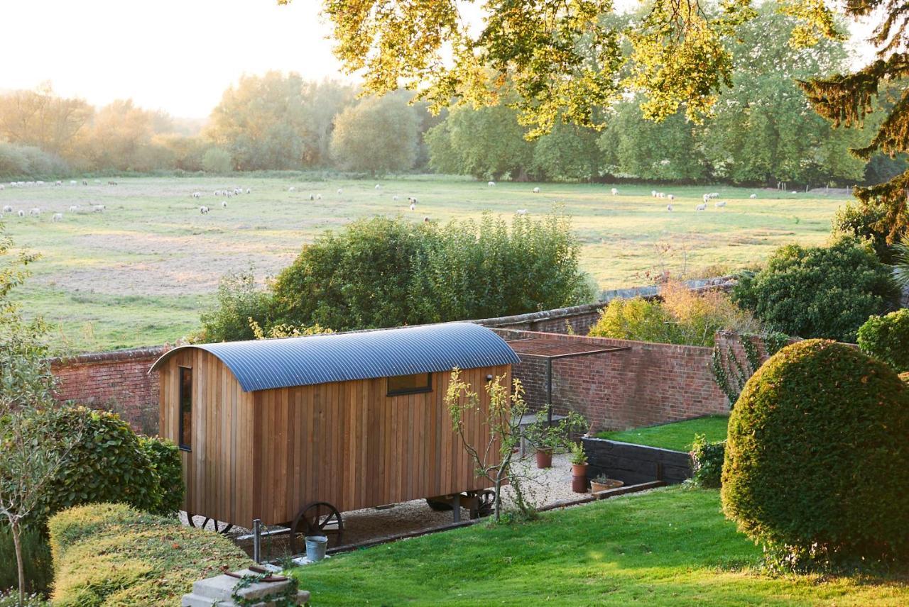 Villa Hut64 Alderbury Esterno foto